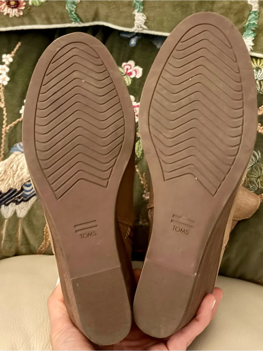 TOMS Sadie Fashion Casual Boots – Bronze Metallic Wedge Ankle Boots - Size 8